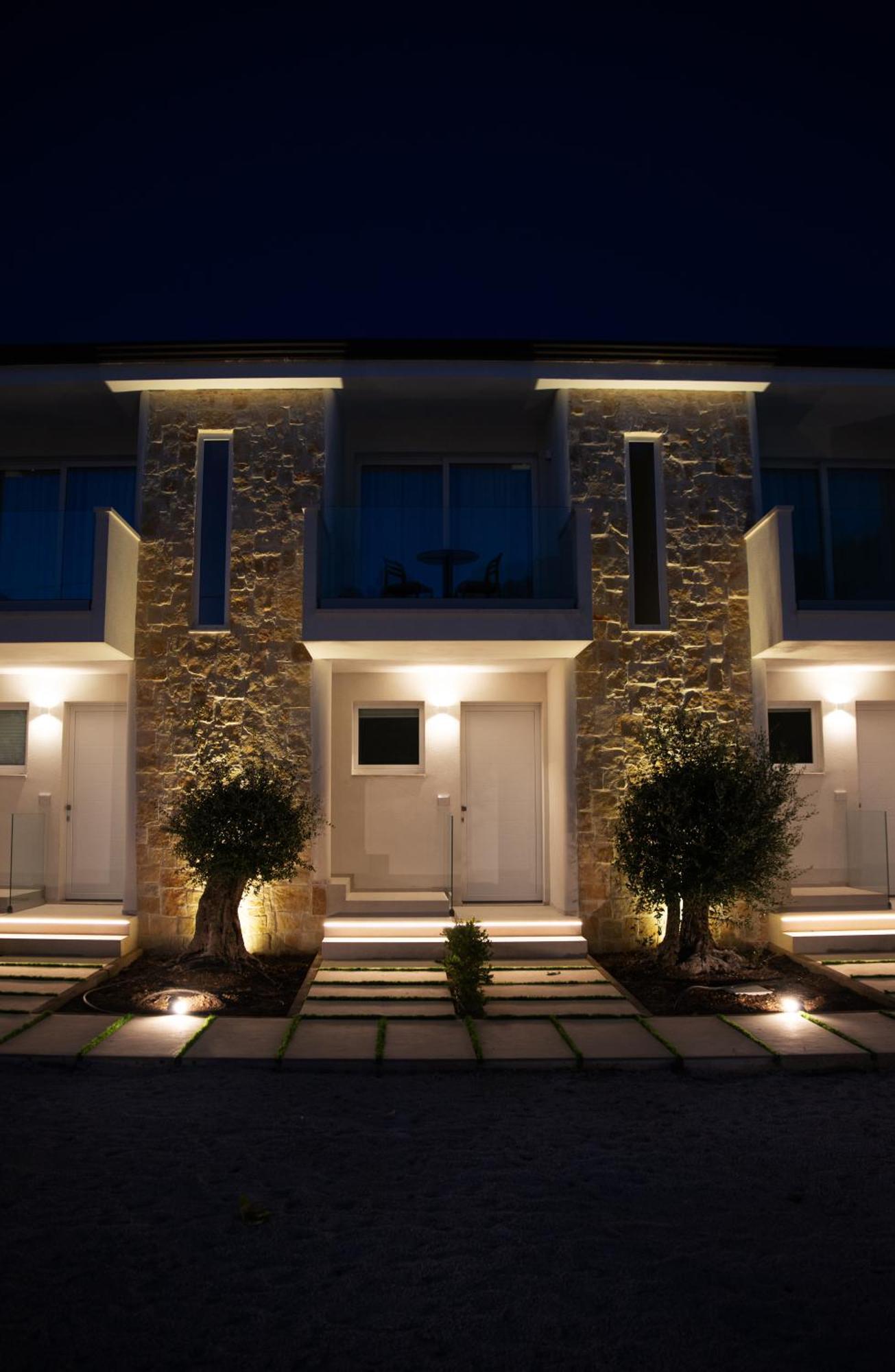 Montedarena Hotel Pulsano Esterno foto