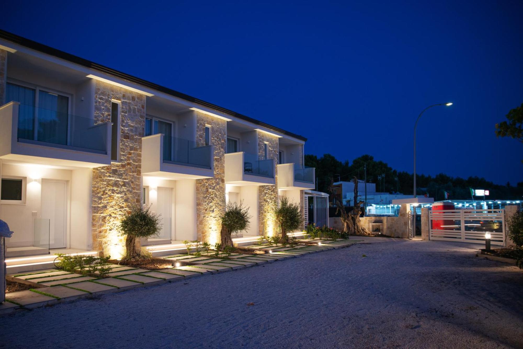 Montedarena Hotel Pulsano Esterno foto